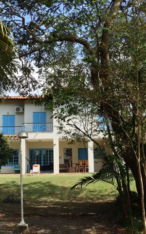 Casa de condomínio para alugar com 300m², 5 quartos e 4 vagasQuintal