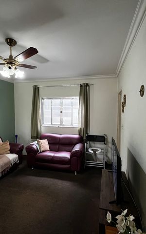 Apartamento à venda com 110m², 3 quartos e sem vaga Apartamento à venda com 110m², 3 quartos e sem vagaSala