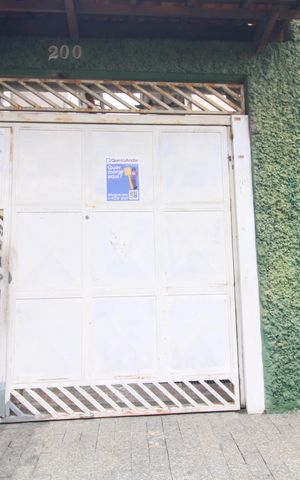 Casa para alugar com 16m², 1 quarto e 1 vagaFachada