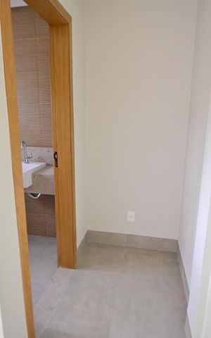 Casa de condomínio para alugar com 153m², 3 quartos e 2 vagasCorredor