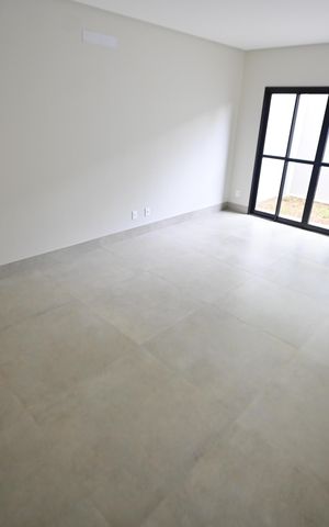 Casa de condomínio para alugar com 153m², 3 quartos e 2 vagas Casa de condomínio para alugar com 153m², 3 quartos e 2 vagasSala
