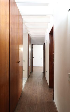 Casa à venda com 521m², 6 quartos e 6 vagasCorredor