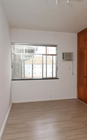 Casa à venda com 300m², 5 quartos e 4 vagasSuíte
