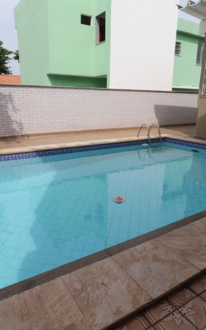 Casa à venda com 300m², 5 quartos e 4 vagasÁrea externa