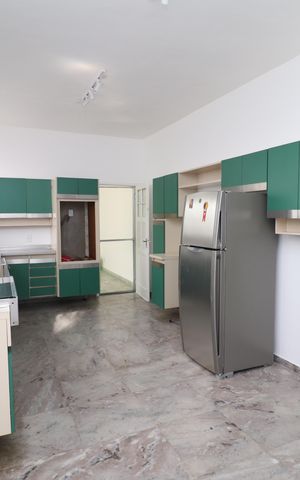 Casa à venda com 300m², 5 quartos e 4 vagasCozinha