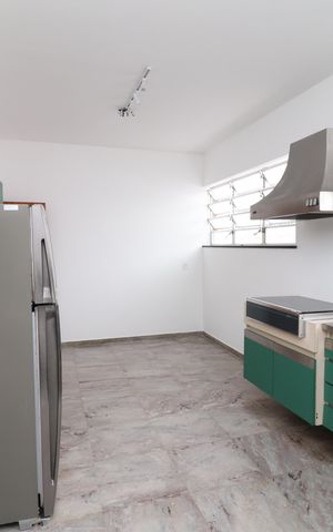 Casa à venda com 300m², 5 quartos e 4 vagasCozinha