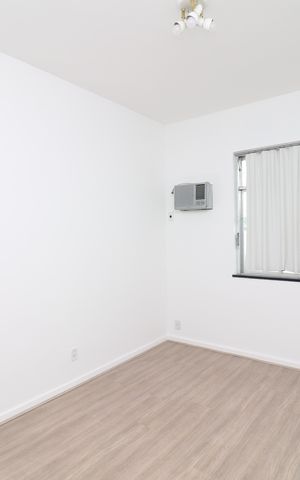 Casa à venda com 300m², 5 quartos e 4 vagasQuarto 2
