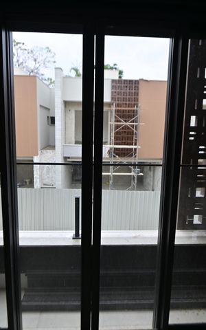 Casa de condomínio para alugar com 153m², 3 quartos e 2 vagas Casa de condomínio para alugar com 153m², 3 quartos e 2 vagasVaranda da Suíte