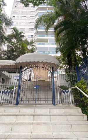 Apartamento à venda com 116m², 3 quartos e 1 vagaFachada