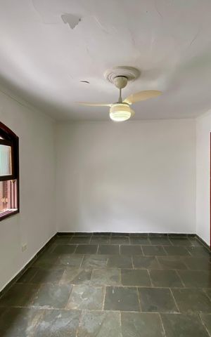 Casa para alugar com 200m², 3 quartos e 1 vaga Casa para alugar com 200m², 3 quartos e 1 vagaQuarto 1
