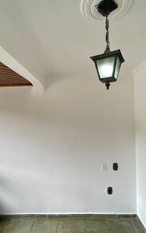 Casa para alugar com 200m², 3 quartos e 1 vaga Casa para alugar com 200m², 3 quartos e 1 vagaVaranda da Suíte