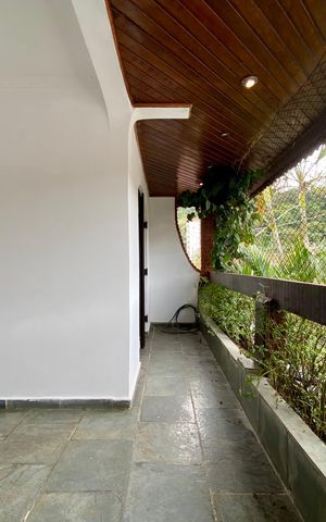 Casa para alugar com 200m², 3 quartos e 1 vaga Casa para alugar com 200m², 3 quartos e 1 vagaVaranda da Suíte
