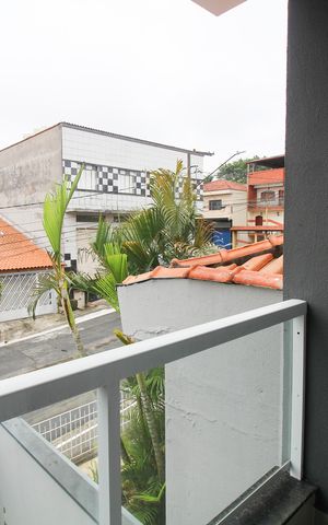 Casa à venda com 120m², 3 quartos e 2 vagas Casa à venda com 120m², 3 quartos e 2 vagasSuite - Varanda