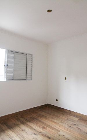 Casa à venda com 120m², 3 quartos e 2 vagas Casa à venda com 120m², 3 quartos e 2 vagasQuarto 3