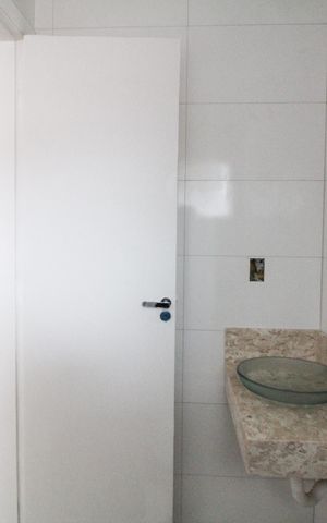 Casa à venda com 120m², 3 quartos e 2 vagas Casa à venda com 120m², 3 quartos e 2 vagasBanheiro Suite