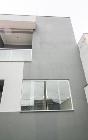Casa à venda com 120m², 3 quartos e 2 vagas Casa à venda com 120m², 3 quartos e 2 vagasGaragem
