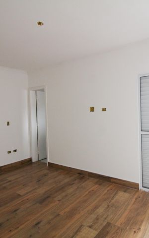 Casa à venda com 120m², 3 quartos e 2 vagas Casa à venda com 120m², 3 quartos e 2 vagasQuarto 1 - Suite