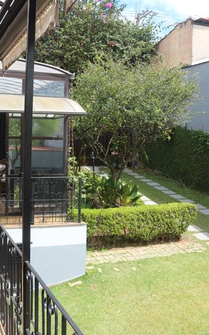Casa para alugar com 279m², 3 quartos e 8 vagasQuintal