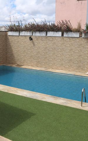Casa para alugar com 279m², 3 quartos e 8 vagasQuintal