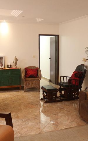 Casa para alugar com 279m², 3 quartos e 8 vagasSala