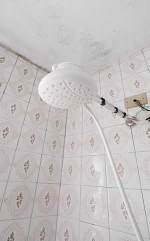 Casa à venda com 122m², 3 quartos e 2 vagasBanheiro 1
