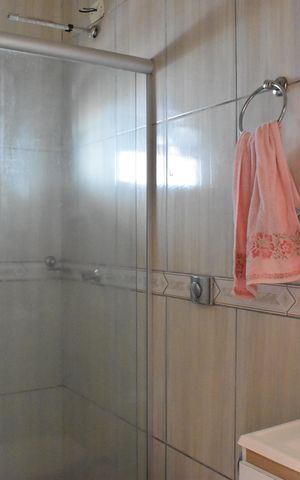 Casa para alugar com 63m², 2 quartos e 1 vagaBanheiro