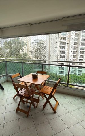Apartamento para alugar com 94m², 3 quartos e 2 vagas Apartamento para alugar com 94m², 3 quartos e 2 vagasVaranda