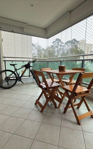 Apartamento para alugar com 94m², 3 quartos e 2 vagas Apartamento para alugar com 94m², 3 quartos e 2 vagasVaranda