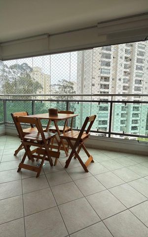 Apartamento para alugar com 94m², 3 quartos e 2 vagas Apartamento para alugar com 94m², 3 quartos e 2 vagasVaranda