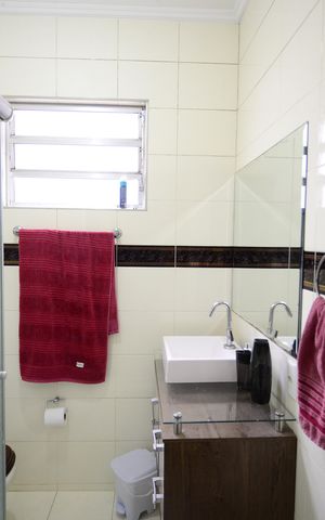 Casa à venda com 248m², 3 quartos e 2 vagasBanheiro da Suíte 1