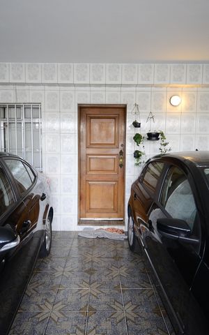 Casa à venda com 248m², 3 quartos e 2 vagasGaragem
