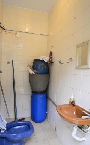 Casa à venda com 248m², 3 quartos e 2 vagasBanheiro de Serviço
