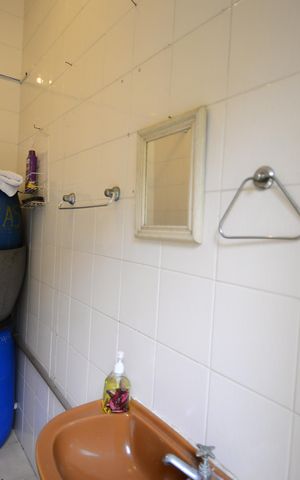 Casa à venda com 248m², 3 quartos e 2 vagasBanheiro de Serviço