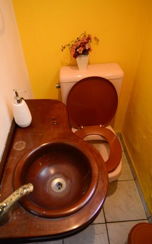 Casa à venda com 248m², 3 quartos e 2 vagasLavabo