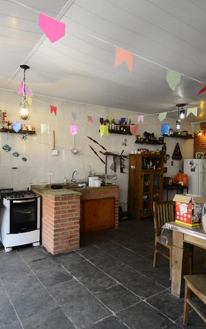 Casa à venda com 248m², 3 quartos e 2 vagasÁrea comum - Churrasqueira
