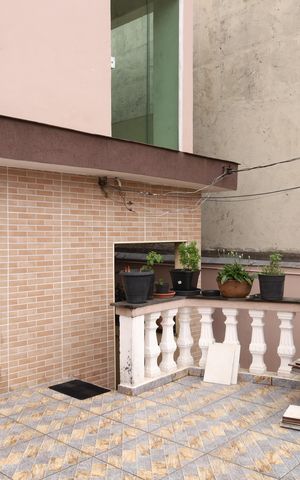 Casa à venda com 175m², 2 quartos e 2 vagasVaranda