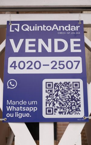 Casa à venda com 175m², 2 quartos e 2 vagasPlaca
