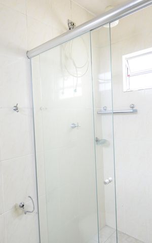 Casa à venda com 320m², 3 quartos e 4 vagasBanheiro da Suíte