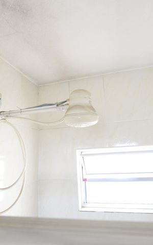 Casa à venda com 320m², 3 quartos e 4 vagasBanheiro da Suíte