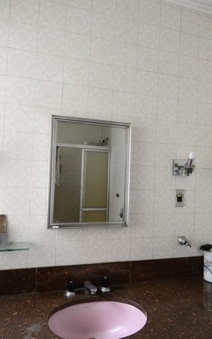 Casa à venda com 320m², 3 quartos e 4 vagasBanheiro Social