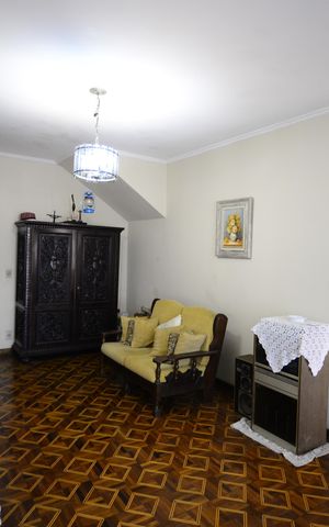 Casa à venda com 320m², 3 quartos e 4 vagasSala