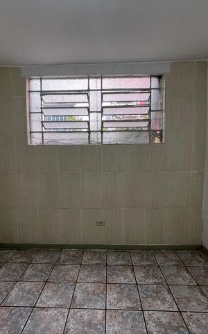 Casa à venda com 100m², 3 quartos e 2 vagas Casa à venda com 100m², 3 quartos e 2 vagasQuarto 2
