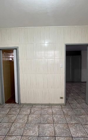 Casa à venda com 100m², 3 quartos e 2 vagas Casa à venda com 100m², 3 quartos e 2 vagasQuarto 2