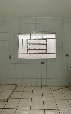 Casa à venda com 100m², 3 quartos e 2 vagas Casa à venda com 100m², 3 quartos e 2 vagasCozinha