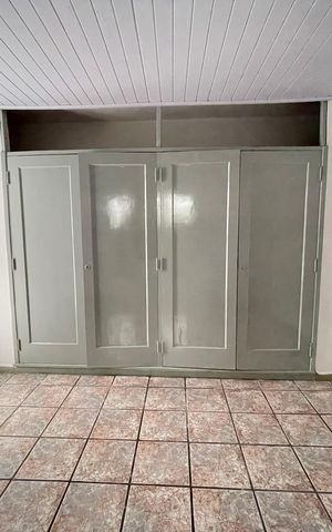 Casa à venda com 100m², 3 quartos e 2 vagas Casa à venda com 100m², 3 quartos e 2 vagasQuarto 1