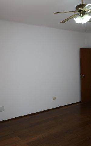 Casa à venda com 590m², 5 quartos e 4 vagasQuarto 5