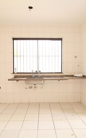 Casa à venda com 95m², 3 quartos e 2 vagasCozinha