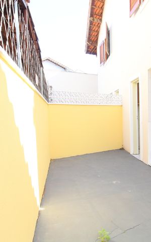 Casa à venda com 95m², 3 quartos e 2 vagasÁrea de Serviço