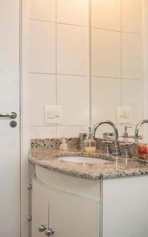 Apartamento à venda com 69m², 2 quartos e 1 vagaBanheiro da Suíte
