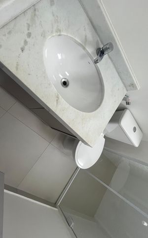 Apartamento à venda com 57m², 2 quartos e 1 vagaBanheiro Social